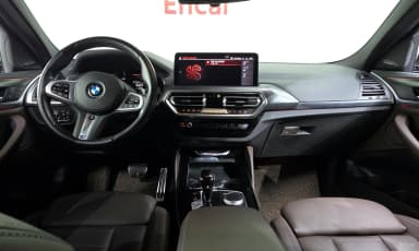 X4 (G02)