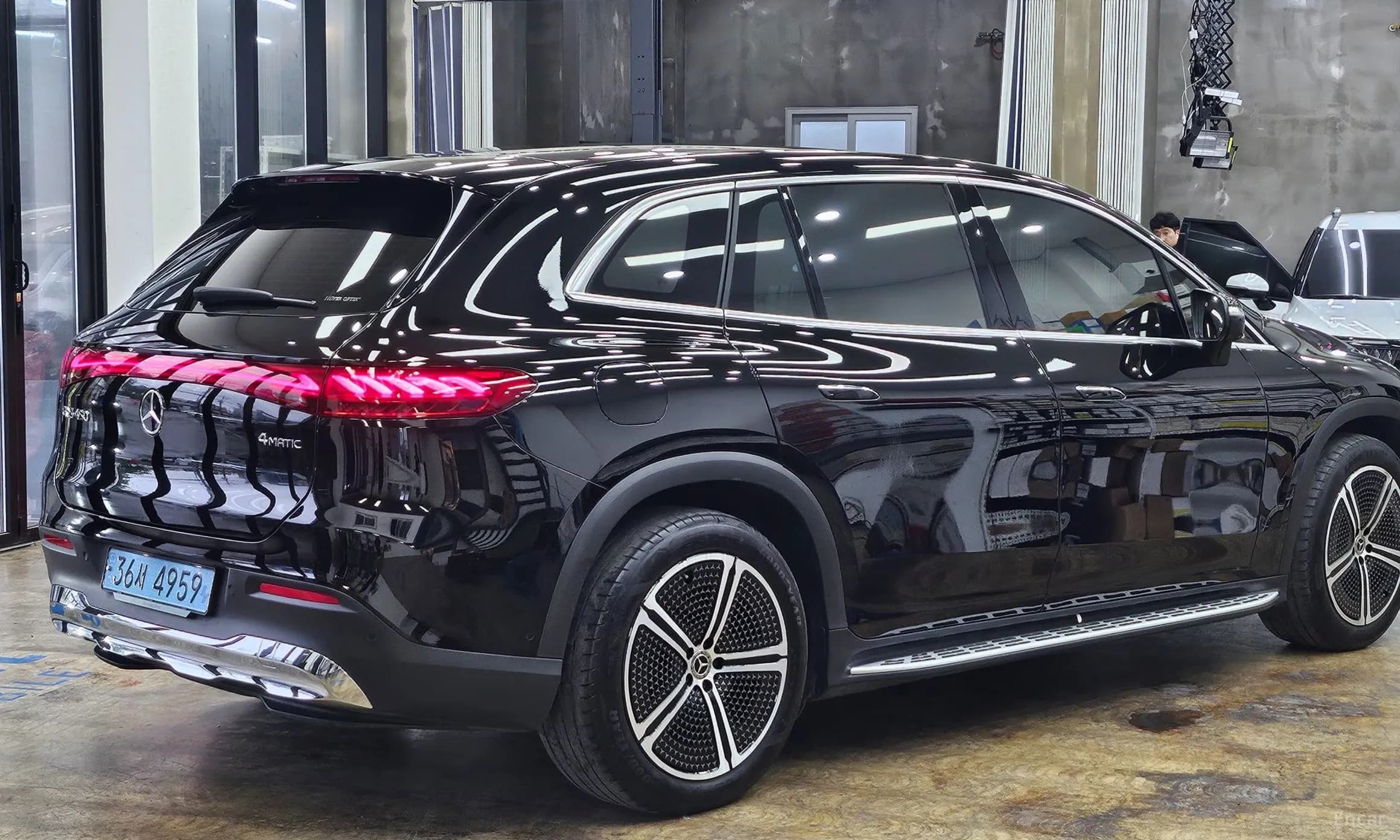 EQS SUV X296
