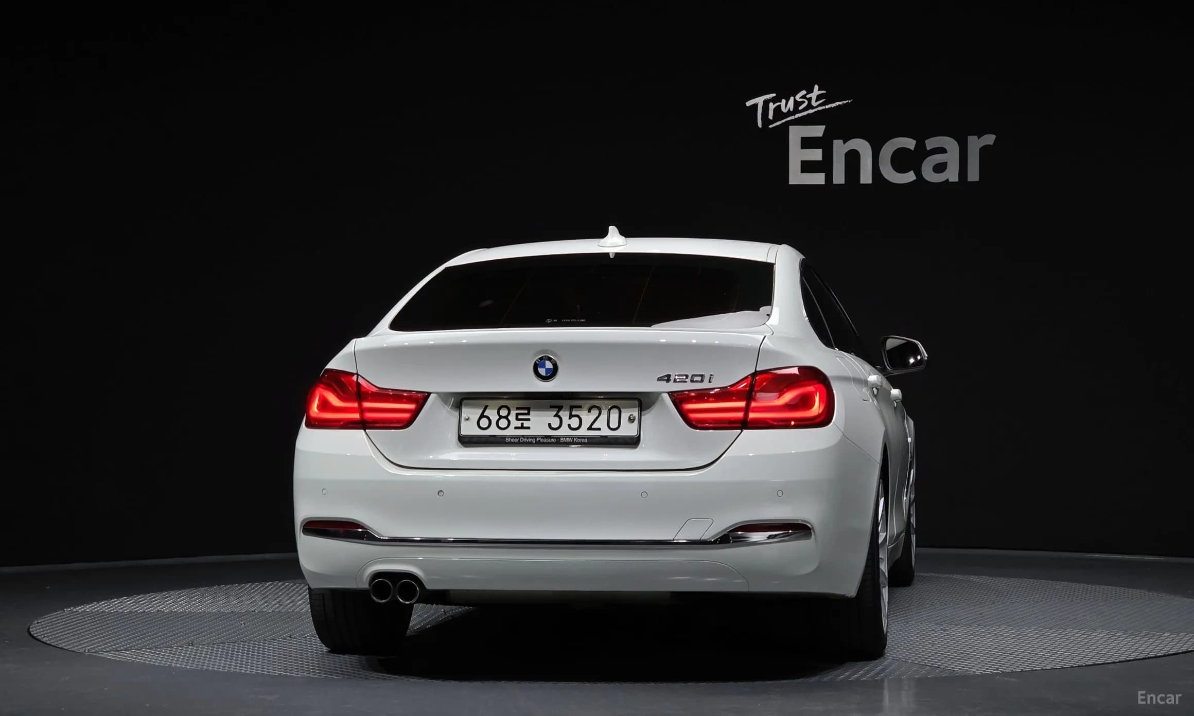 Series 4 (F32)