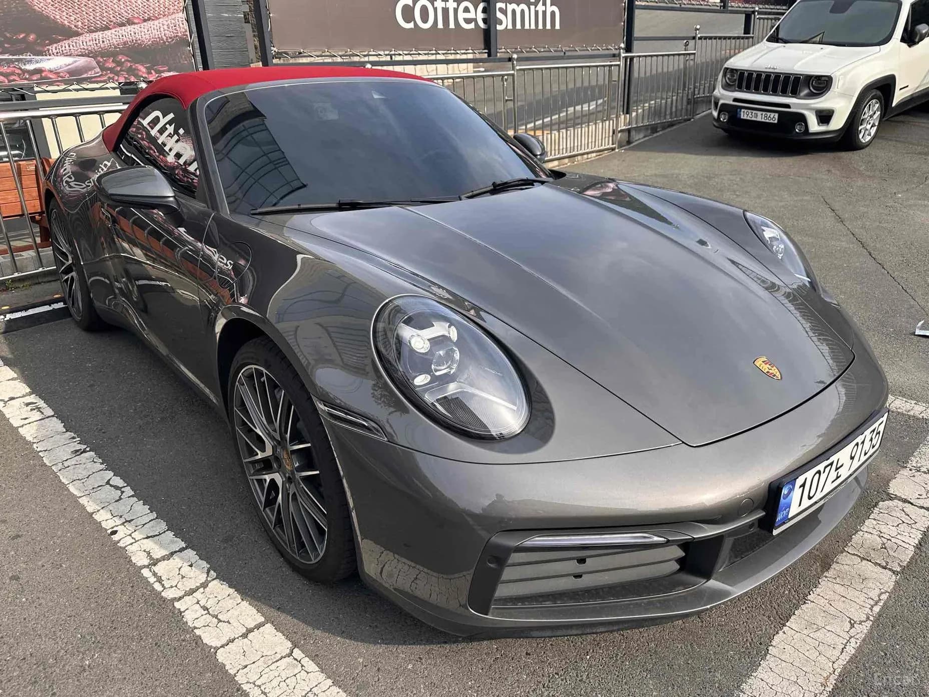911 (992)