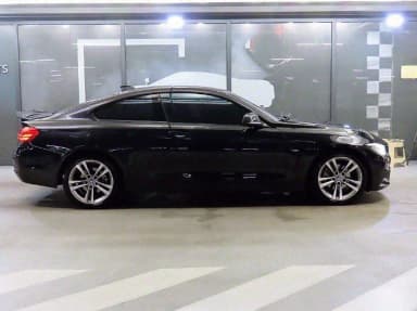 Series 4 (F32)