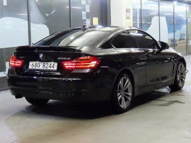 Series 4 (F32)