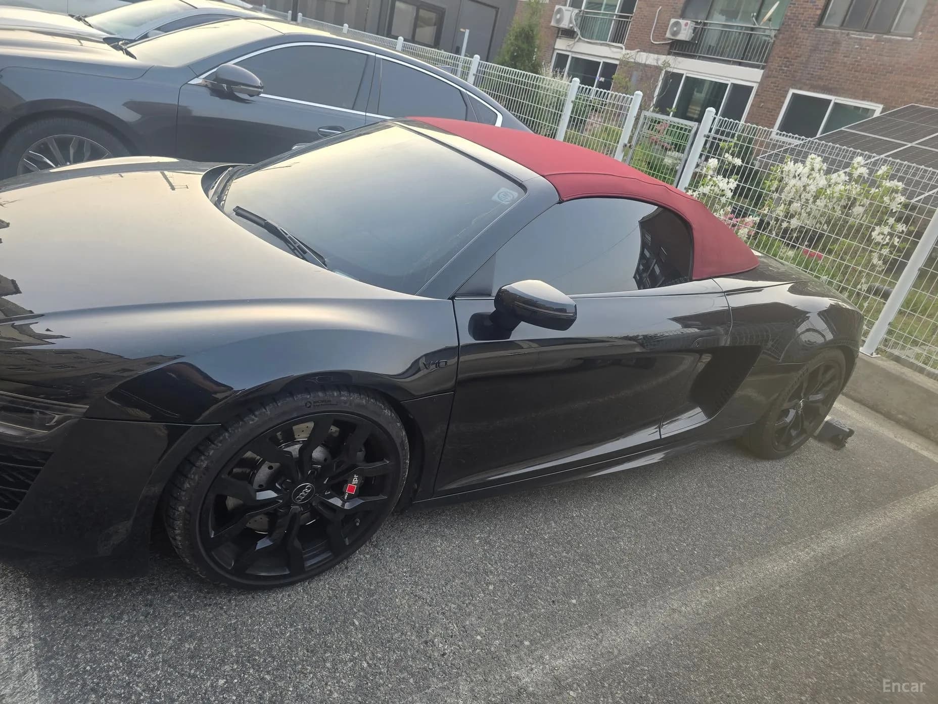 R8