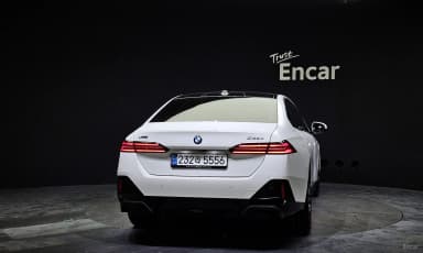 5 Series (G60)