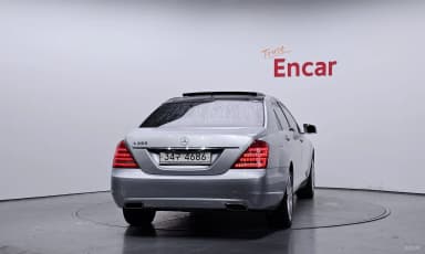 S-Class W221