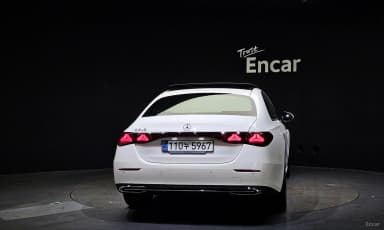 E-Class W214