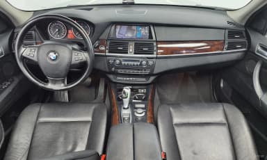 X5 (E70)