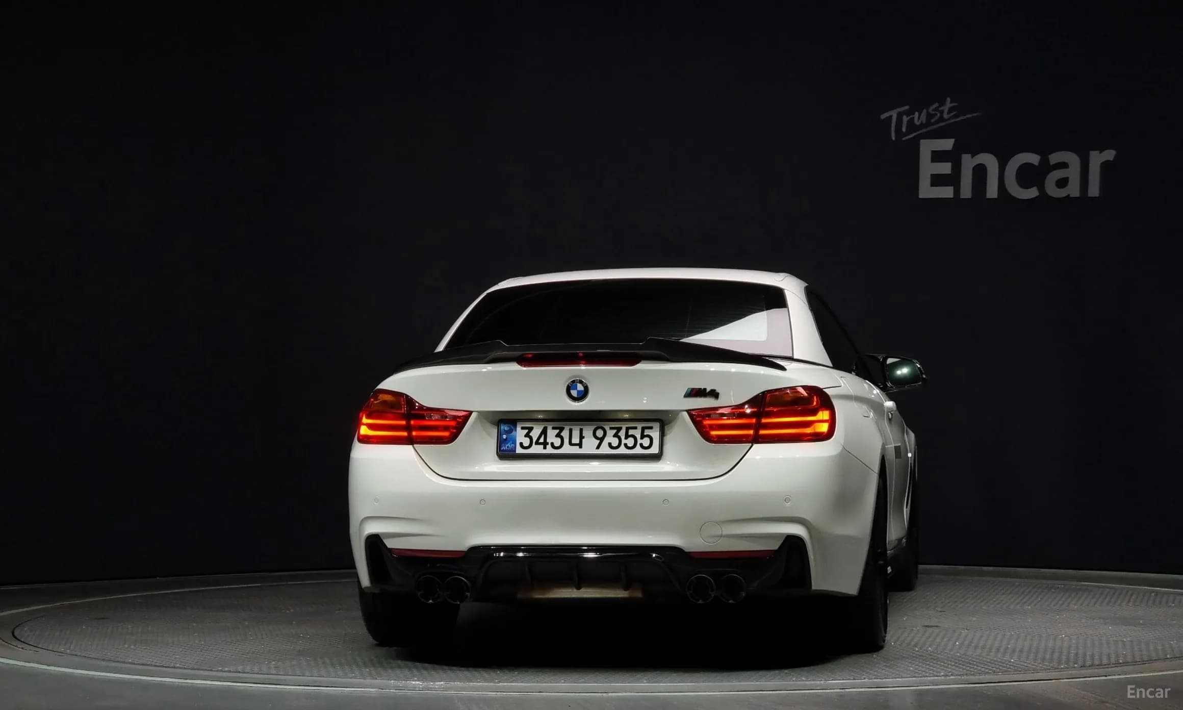 Series 4 (F32)