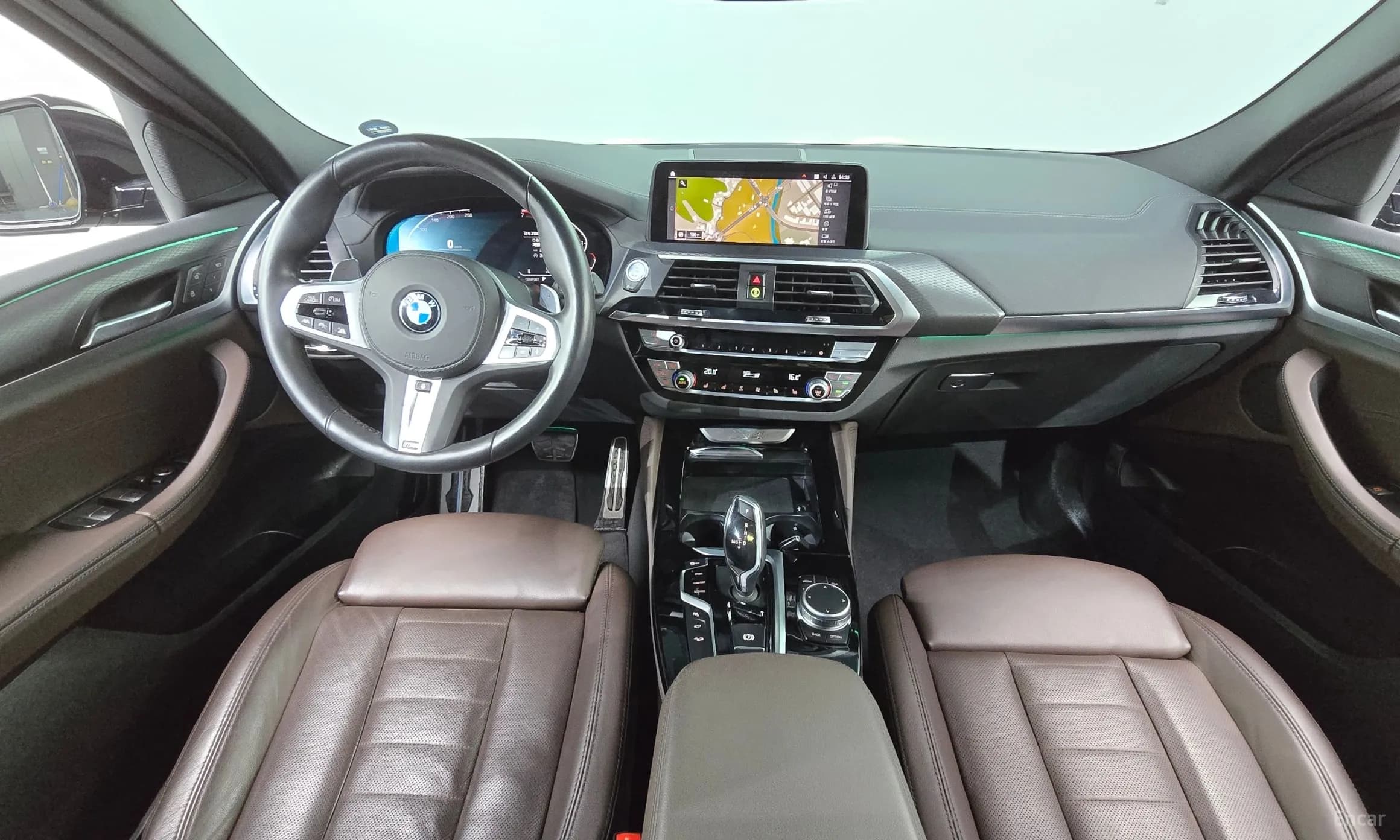X4 (G02)