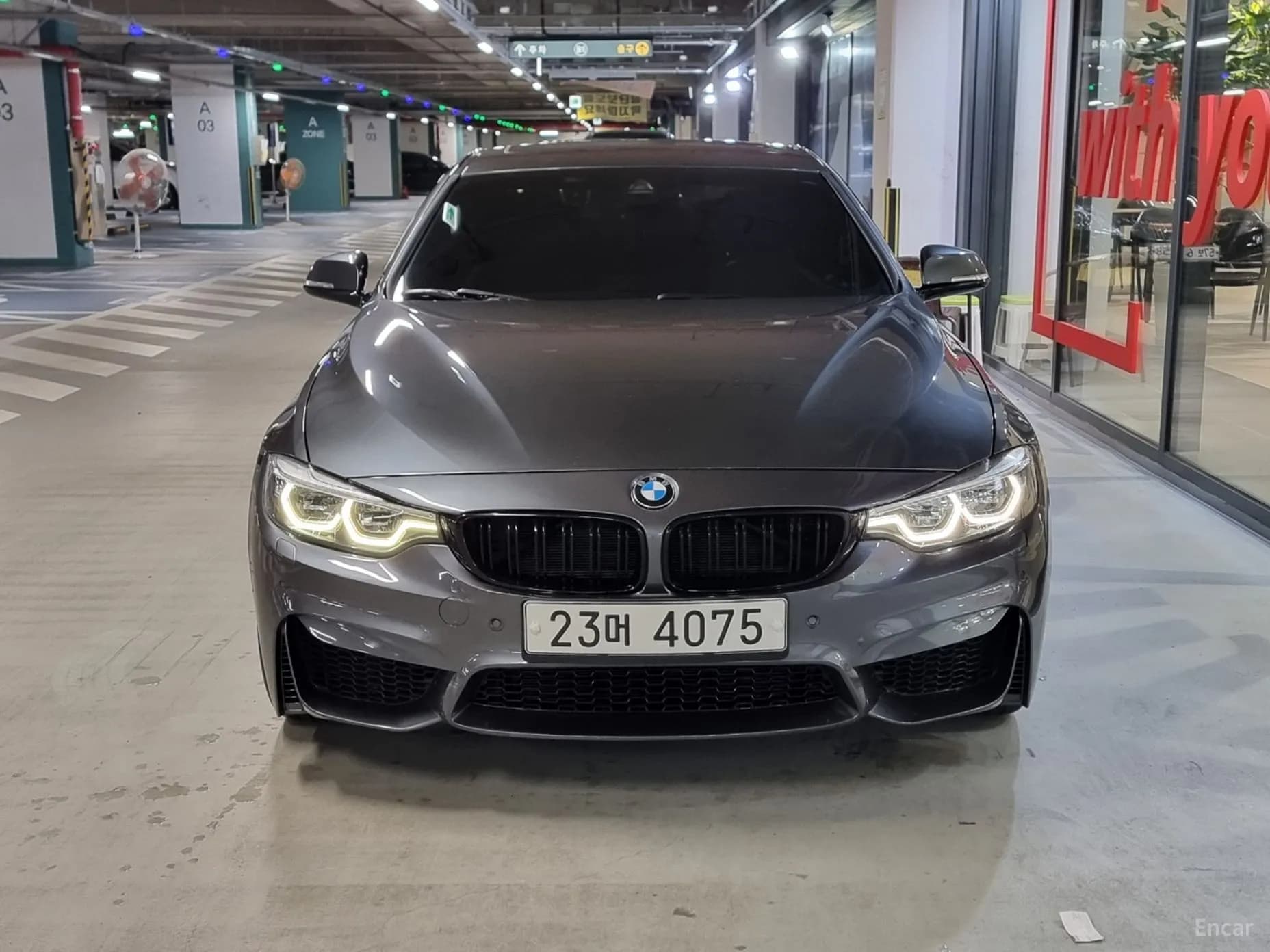 Series 4 (F32)