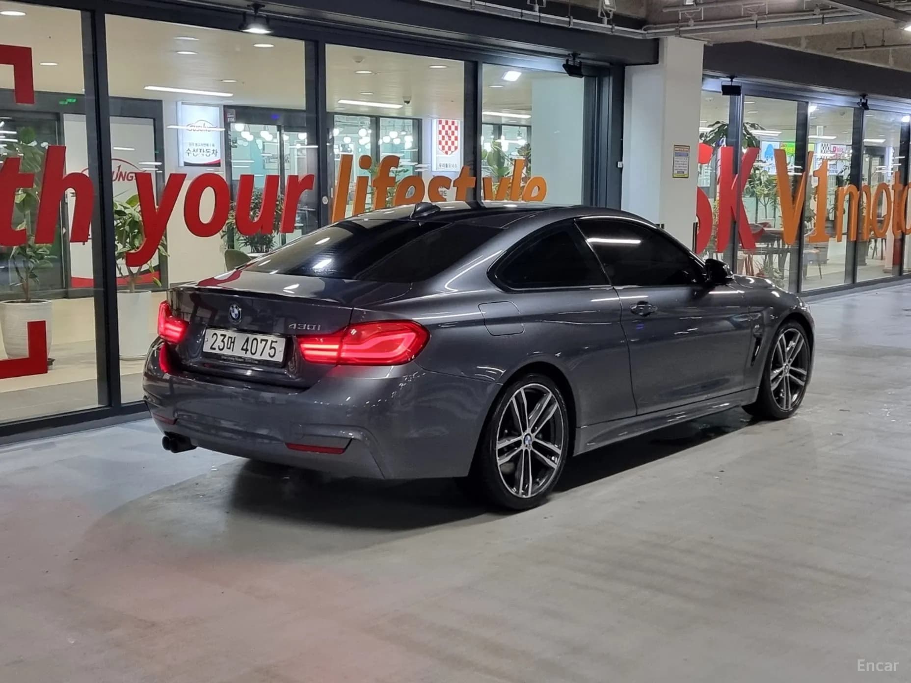 Series 4 (F32)