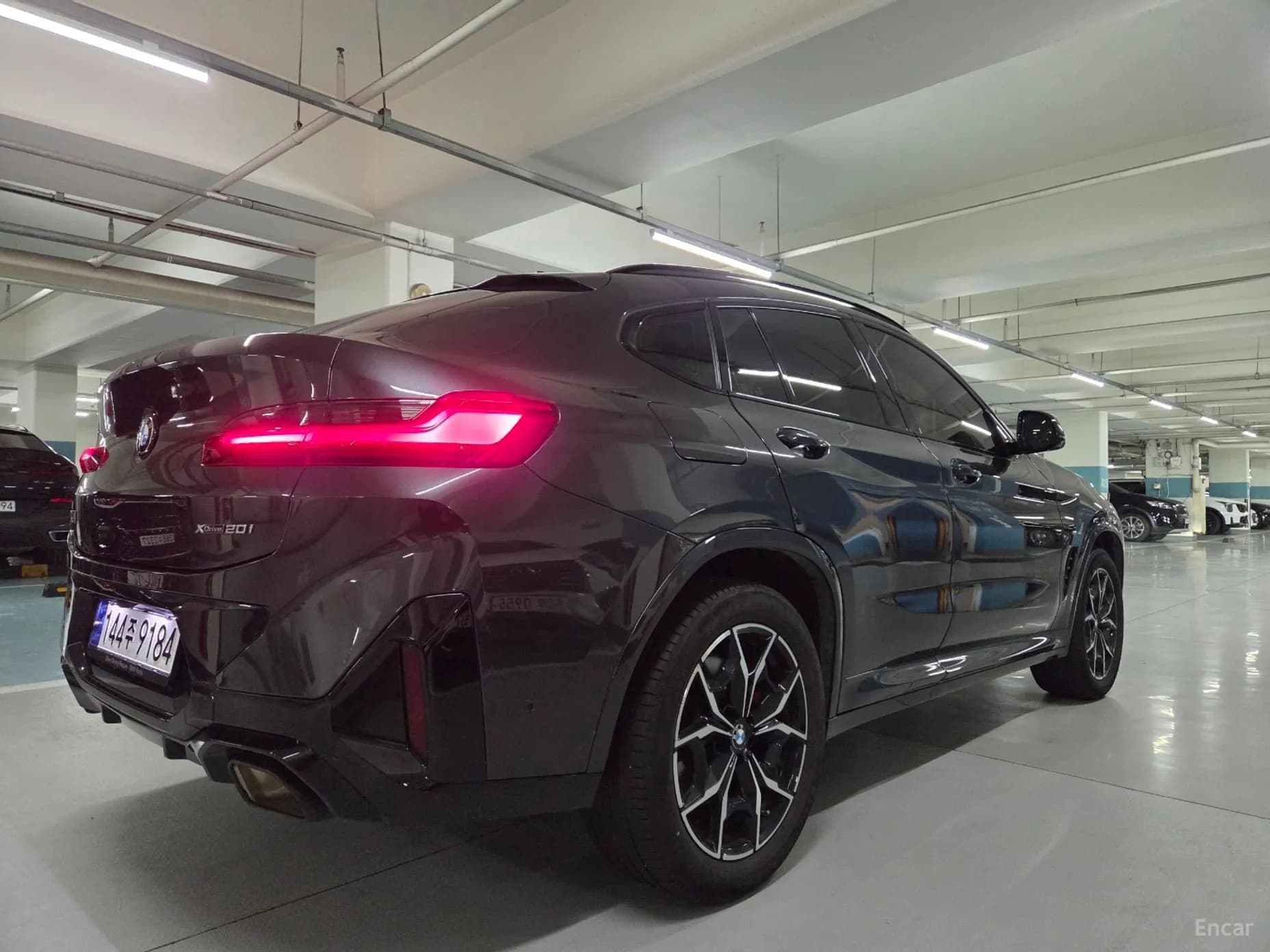 X4 (G02)