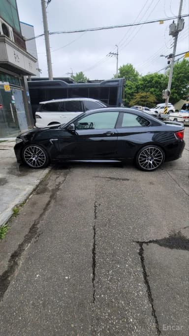 M2 (F87)