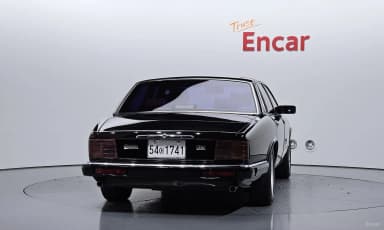XJ-6