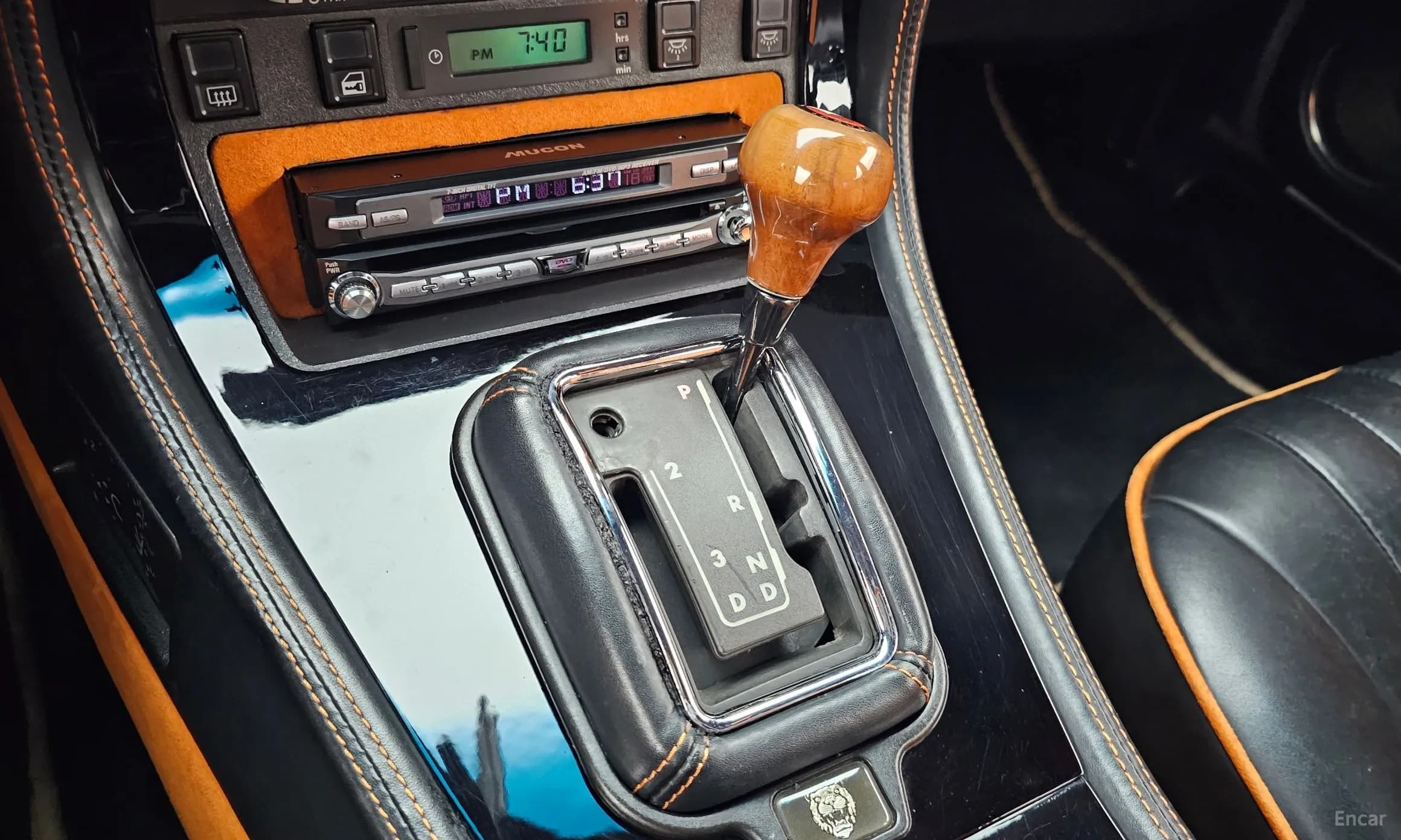 XJ-6
