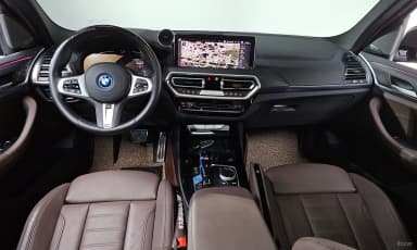iX3
