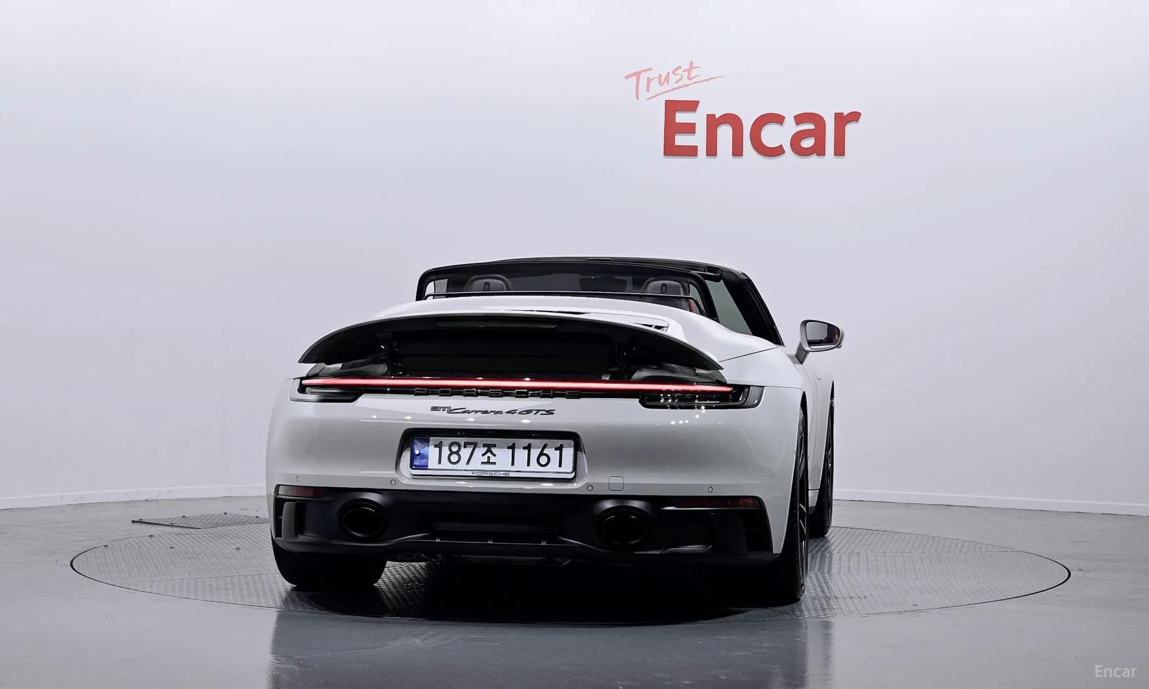 911 (992)