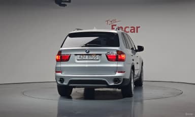 X5 (E70)