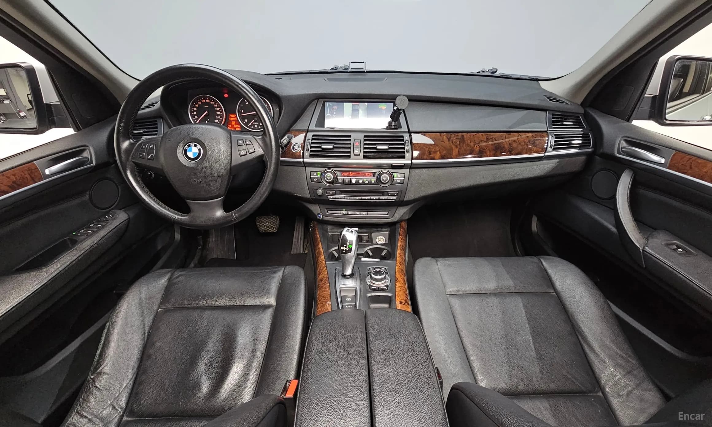 X5 (E70)
