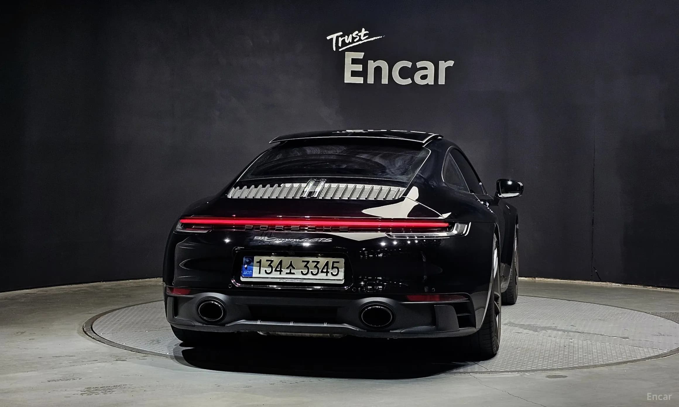 911 (992)