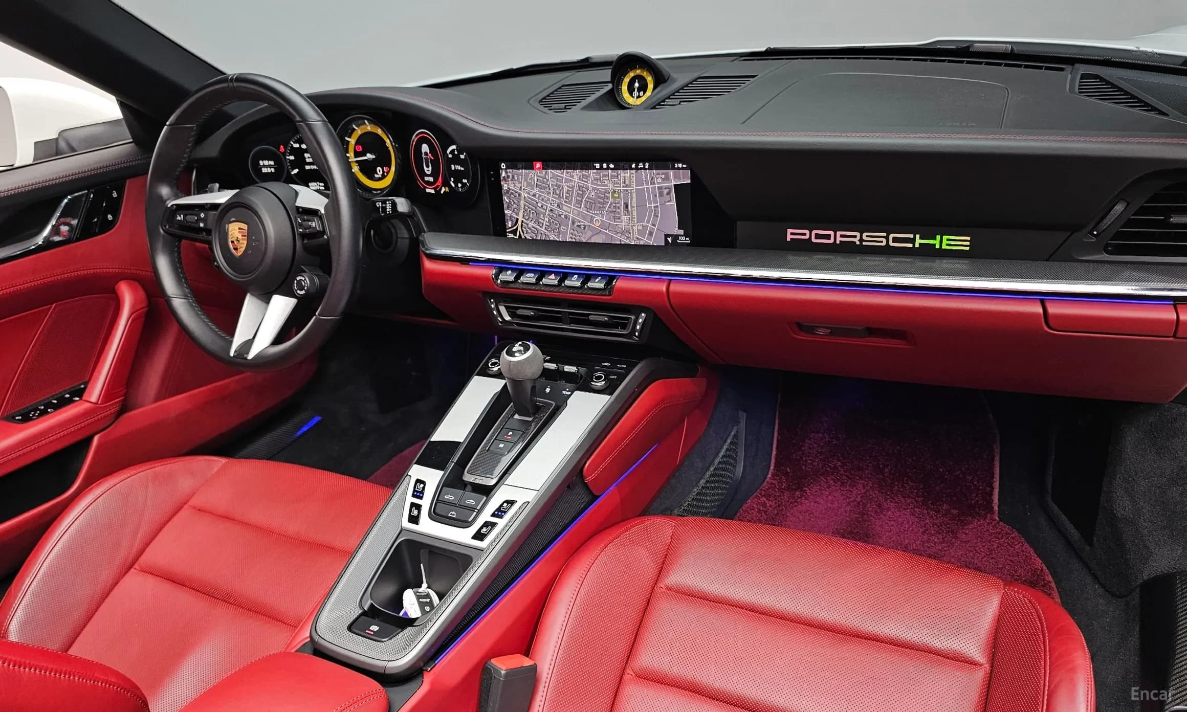 911 (992)