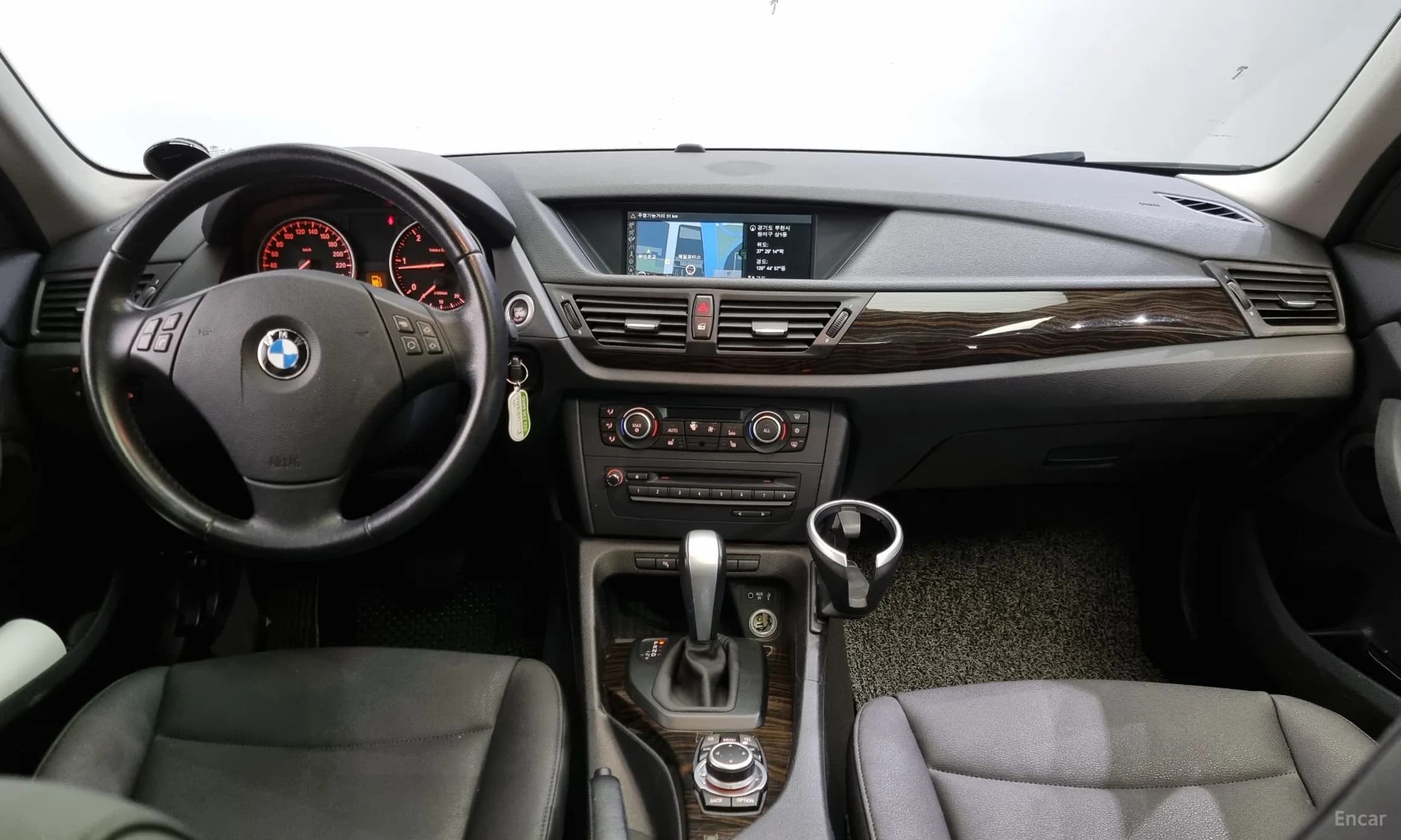 X1 (E84)