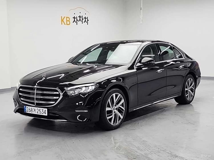 E-Class W214