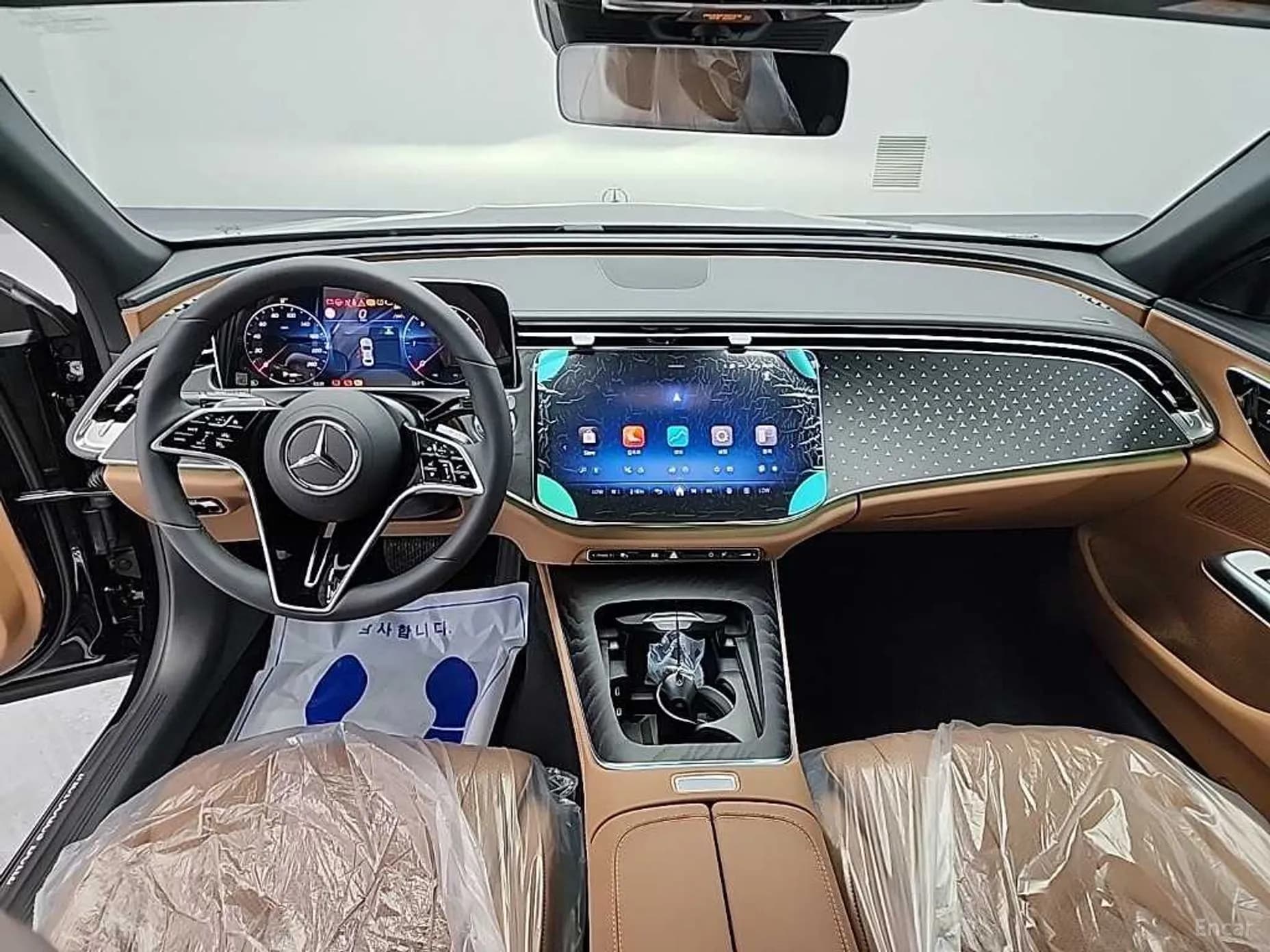 E-Class W214