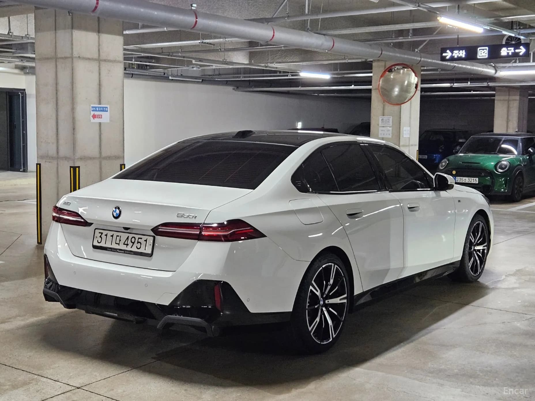 5 Series (G60)