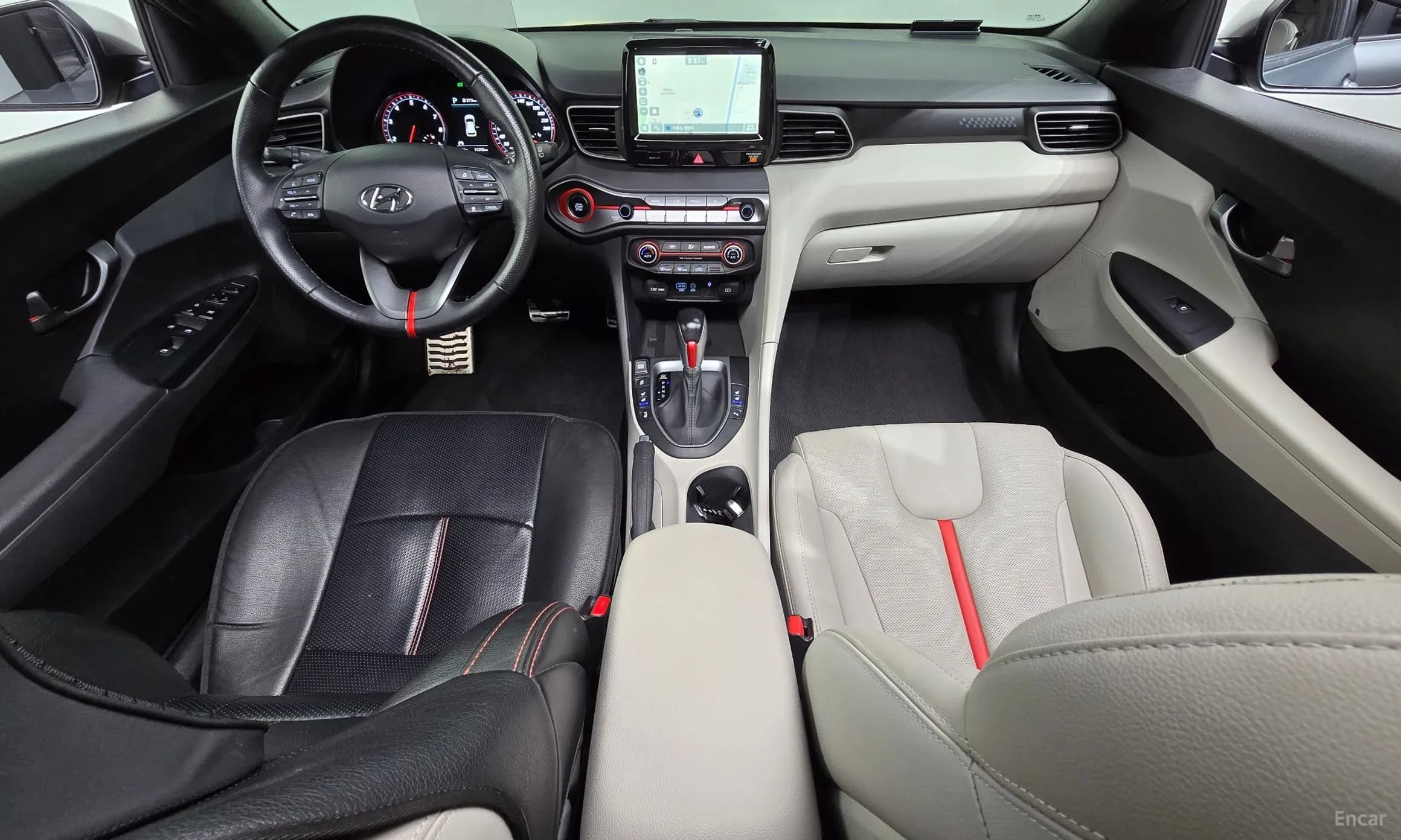 Veloster (JS)