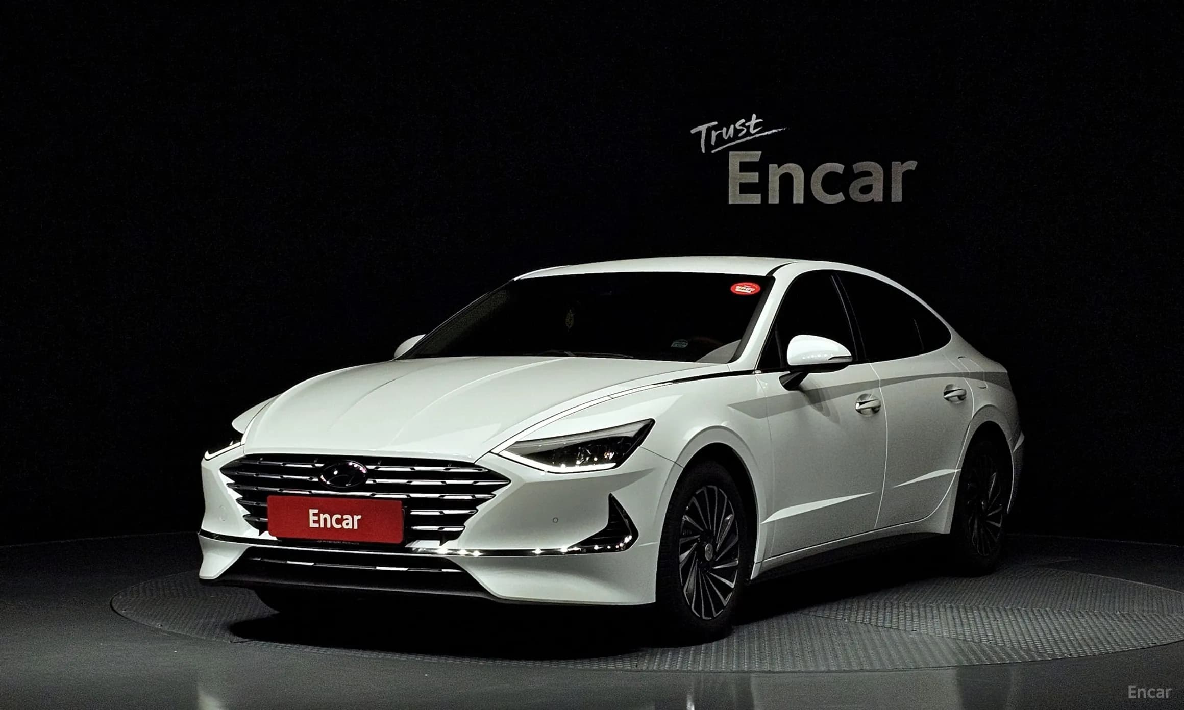 Sonata Hybrid (DN8)