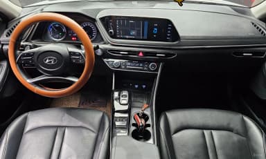 Sonata Hybrid (DN8)