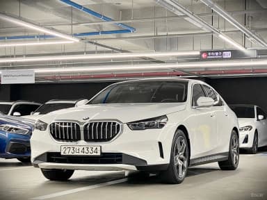 5 Series (G60)