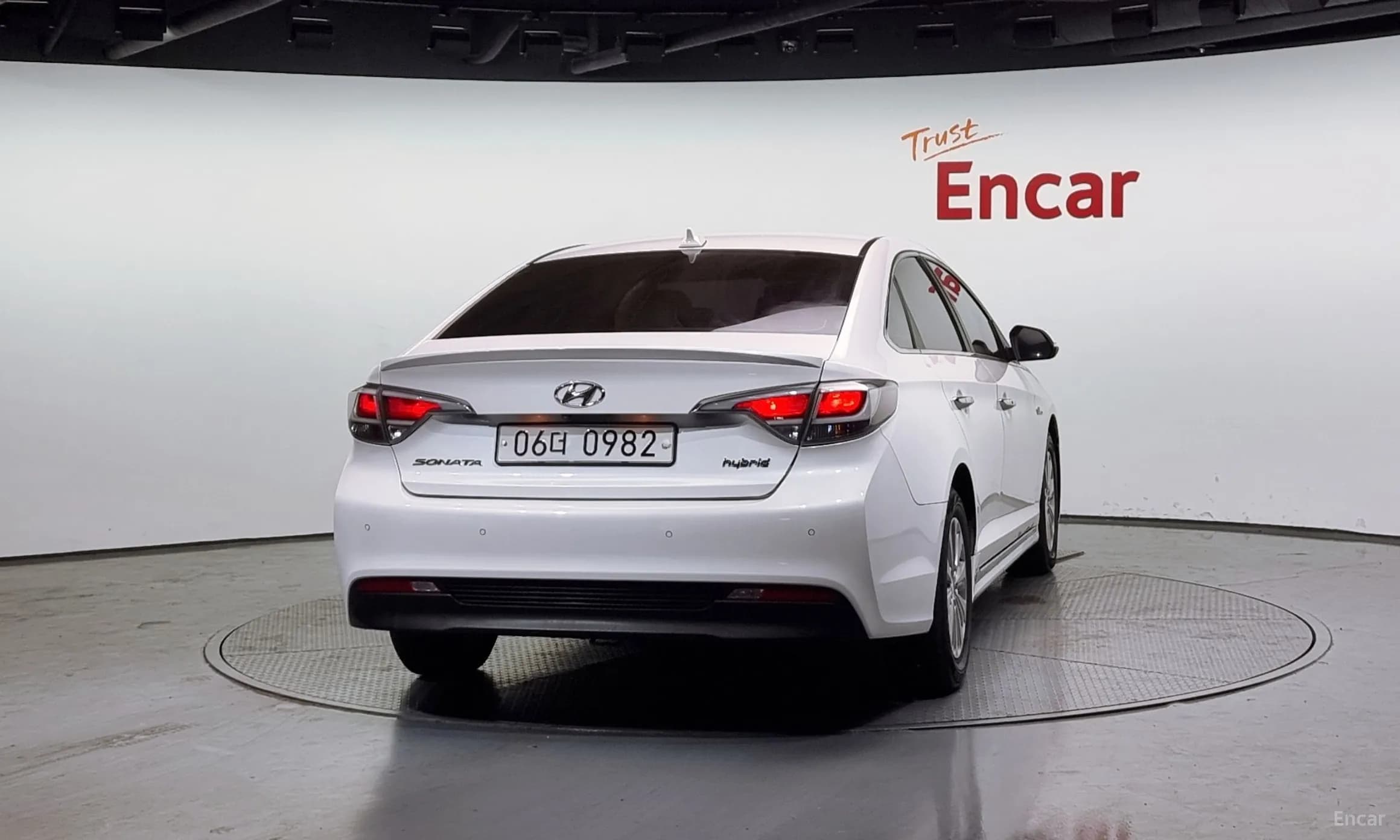 LF Sonata Hybrid