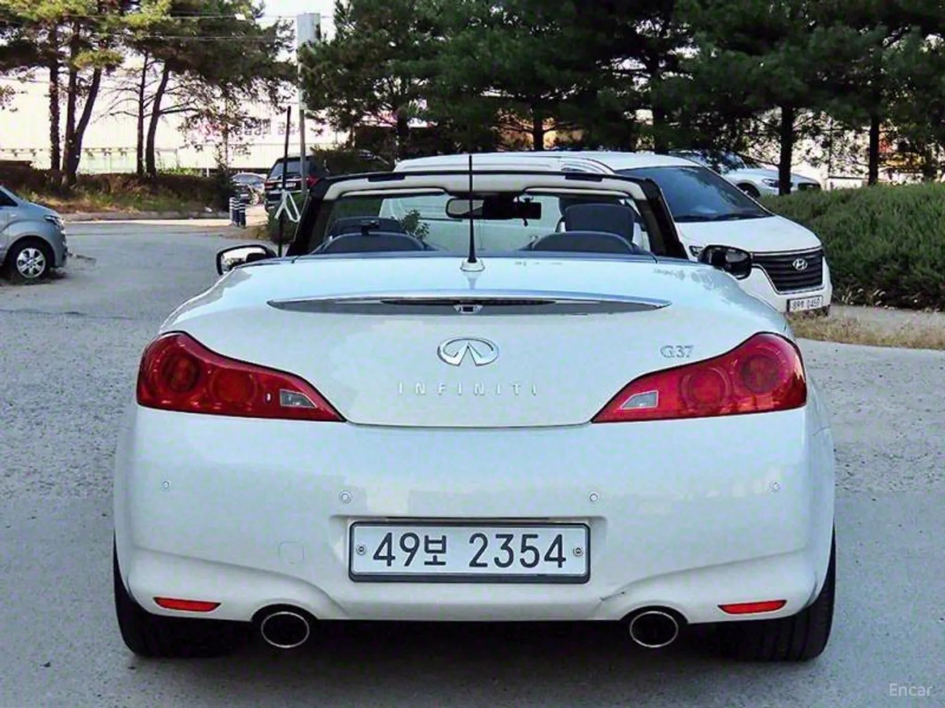 G37