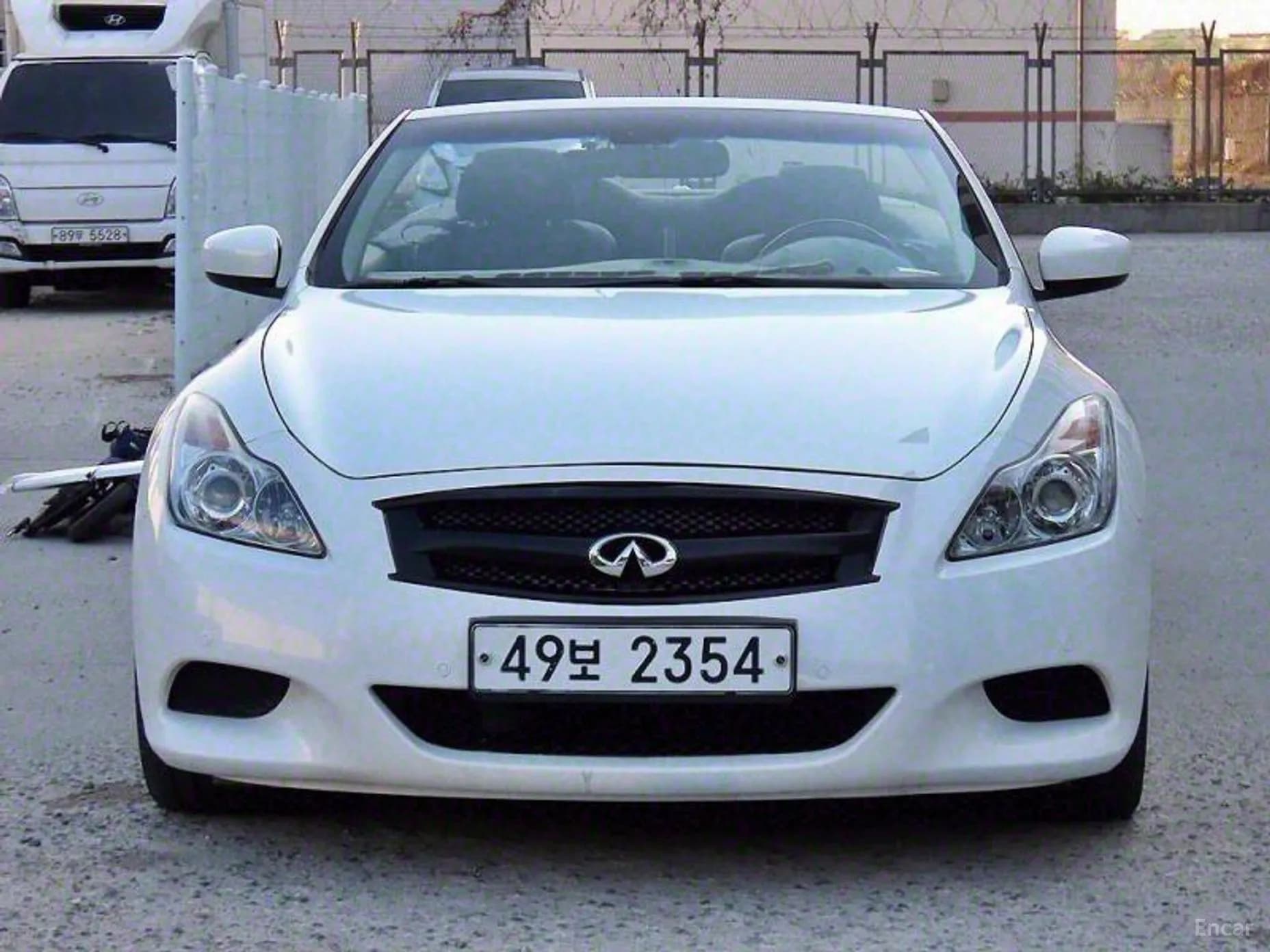 G37