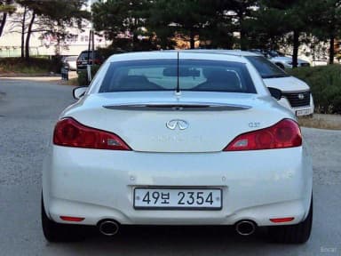 G37