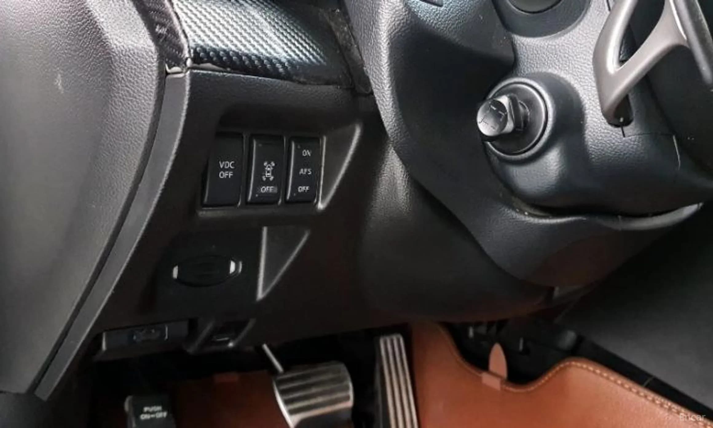 G37