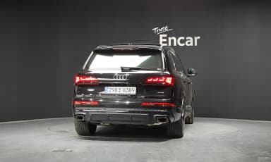 Q7 (4M)