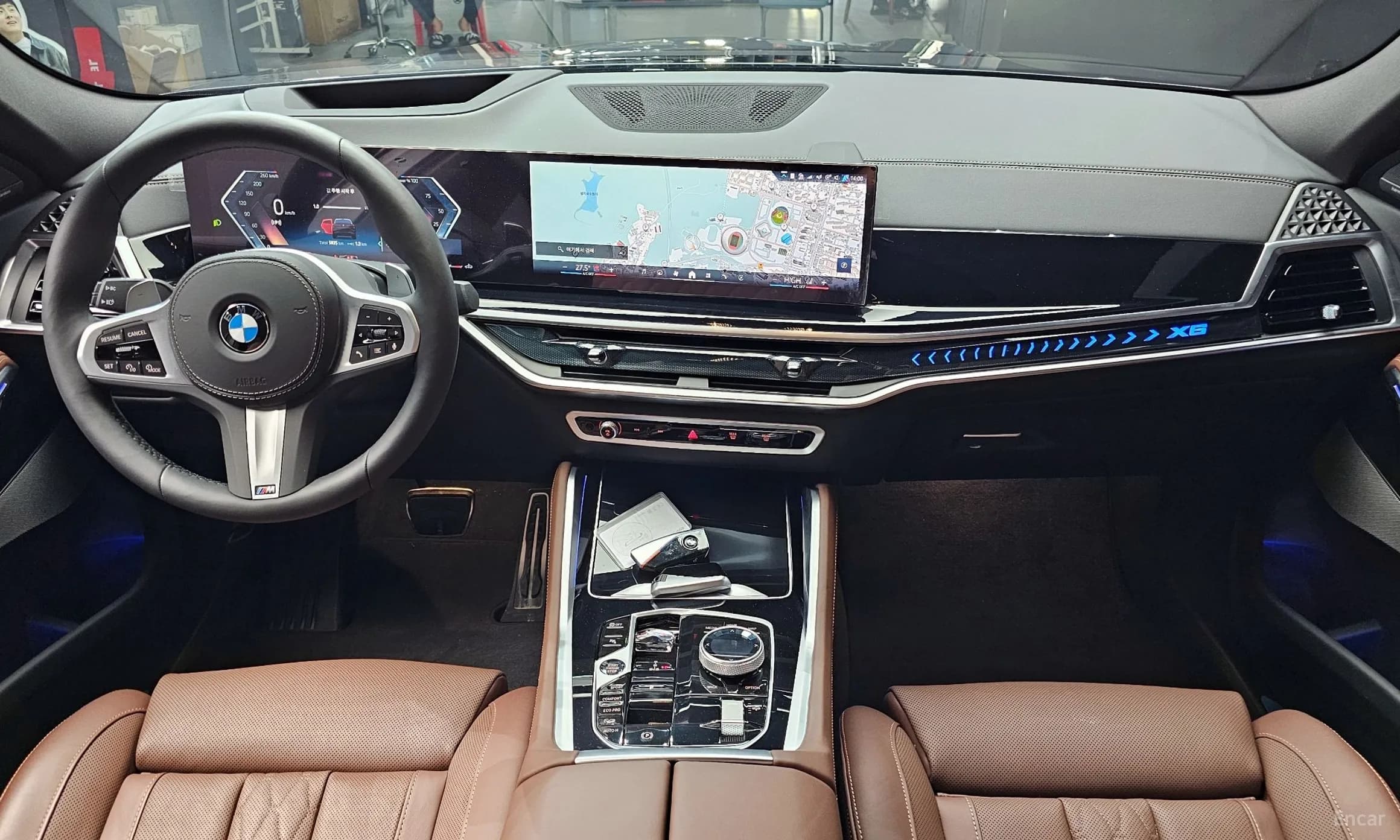 X6 (G06)