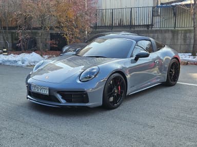 911 (992)