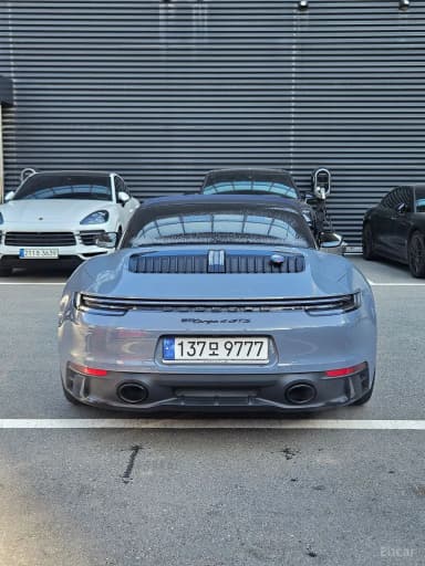 911 (992)