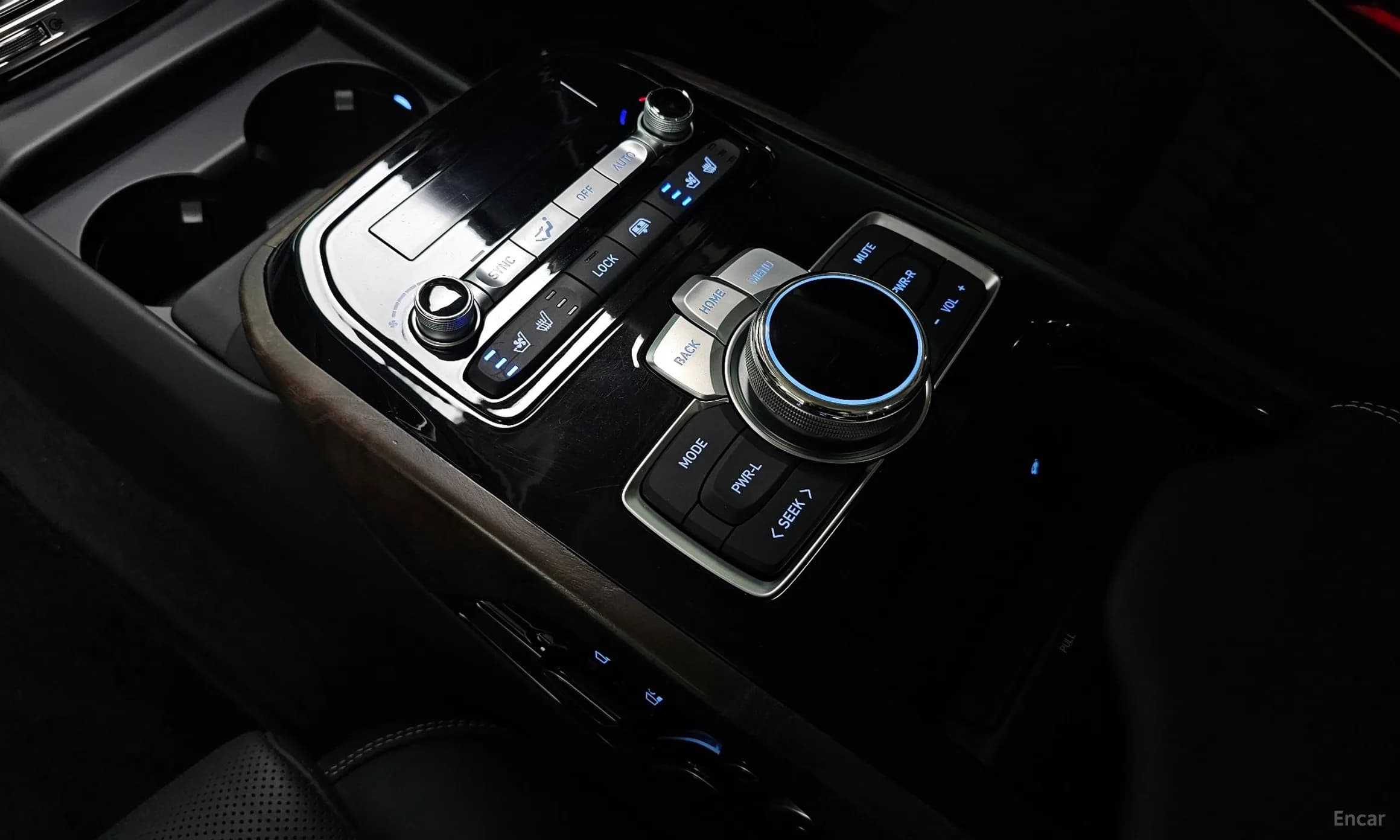 G90