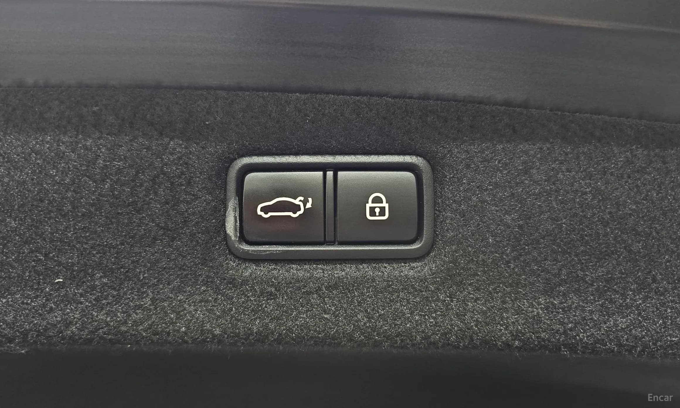 G90