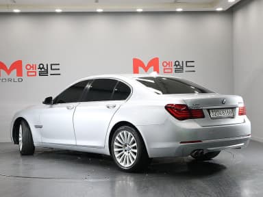 7 Series (F01)