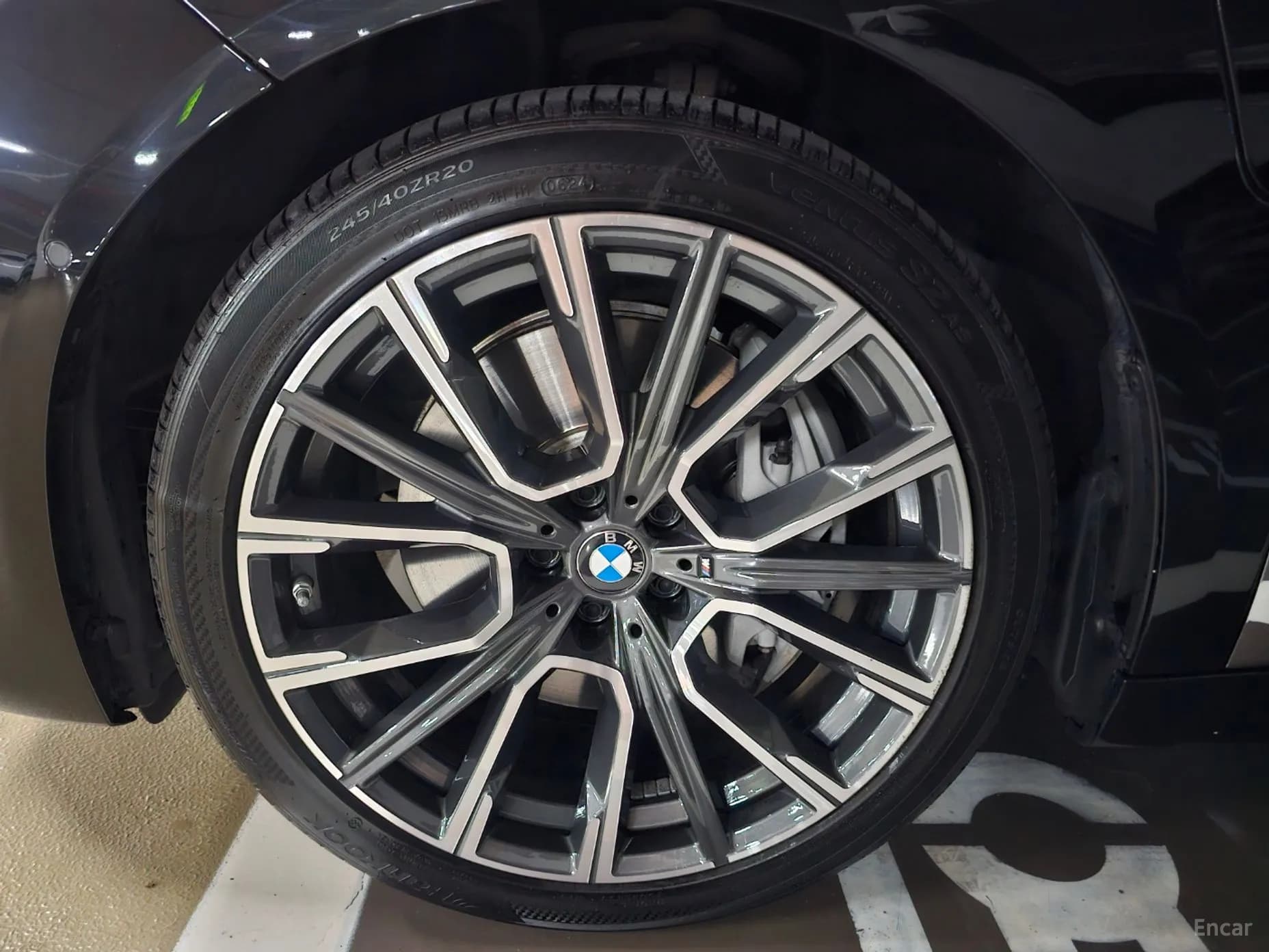 7 Series (G11)