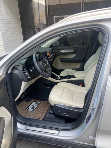 XC40