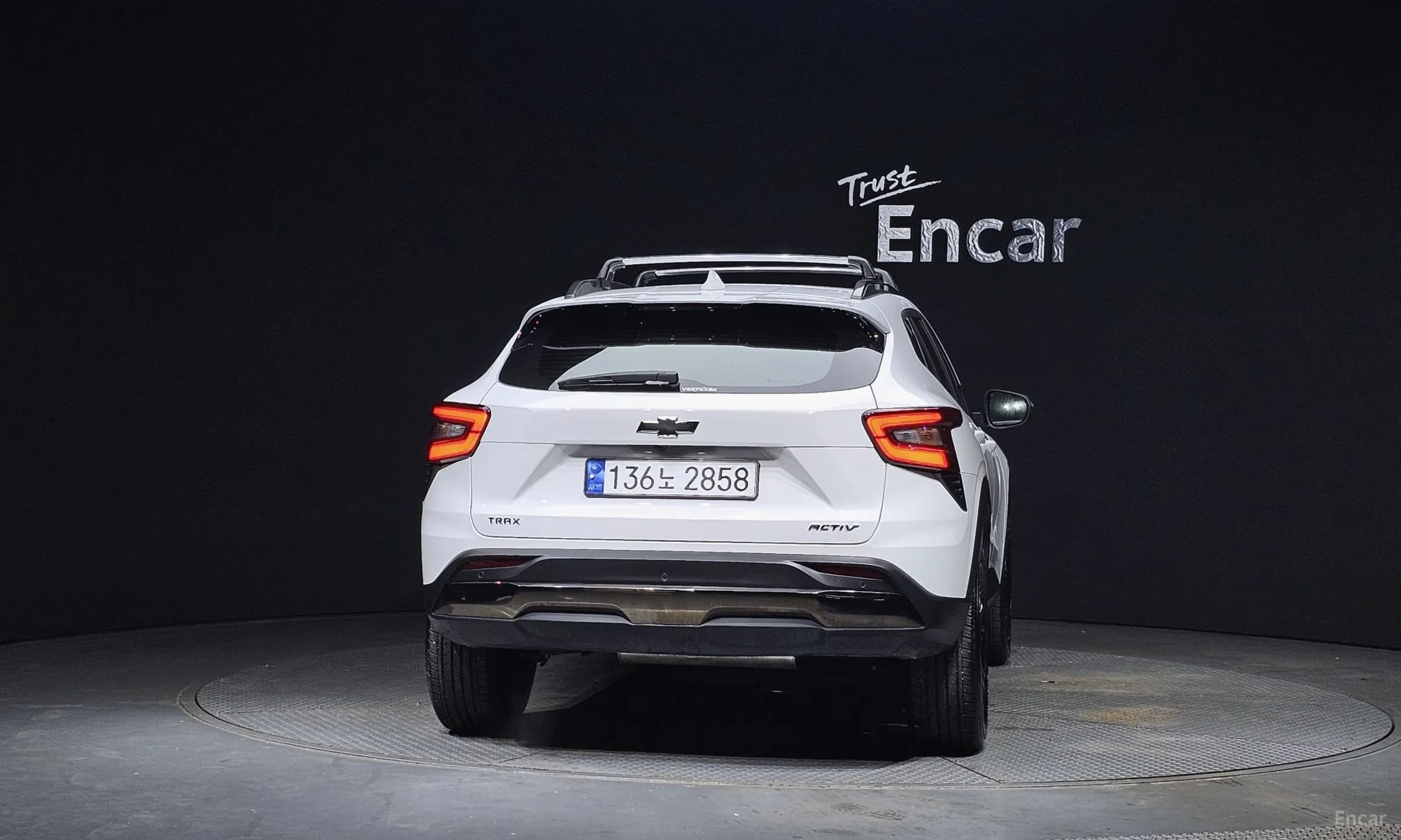 Trax Crossover