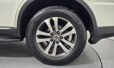 Rexton W
