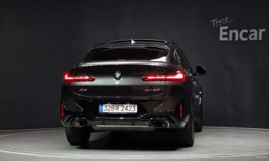 X4 (G02)